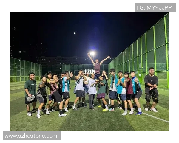 成都飞盘队与武汉飞盘队赛后复盘分析力量对比与战术探讨